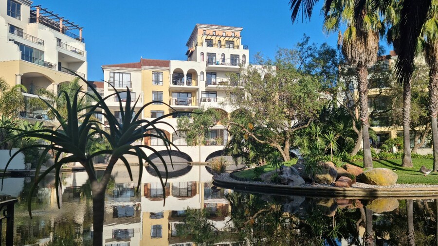 The Island Club by Smart City Stays