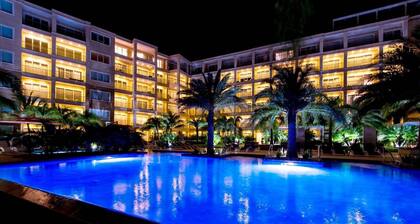 2 BR townhouse, partial ocean view, Eagle Beach, Levent Resort, private pool