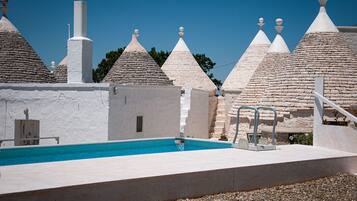 Piscina stagionale all'aperto