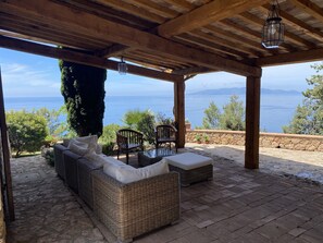 Terrace/patio - Stone house with breathtaking sea view and private beach (Porto Santo Stefano)