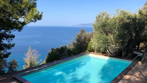Outdoor pool - Gorgeous villa with private pool and private beach (Porto Santo Stefano)