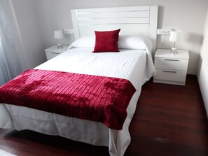 4 bedrooms, iron/ironing board, travel cot, bed sheets