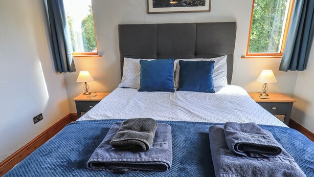 3 bedrooms, WiFi (free), individually decorated, individually furnished - Greenbank Cottage (Kendal)