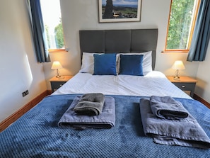 3 bedrooms, individually decorated, individually furnished, free WiFi