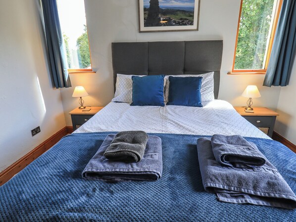 3 Schlafzimmer, individuell dekoriert, individuell eingerichtet