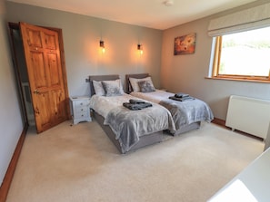 3 bedrooms, individually decorated, individually furnished, free WiFi