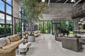 Interior - ✰ Entire Naples Estate: sleeps 30, 150' Pool Tennis Pickleball Bocce Gym Theater (Naples)