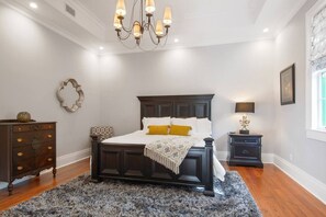 4 soverom, strykejern/-brett, wi-fi og sengetøy