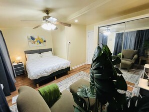 1 habitación, tabla de planchar con plancha, wifi gratis y ropa de cama 