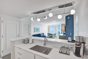 Interior - Tresor Ocean One Bedroom Suite in Fontainebleau (Miami Beach)