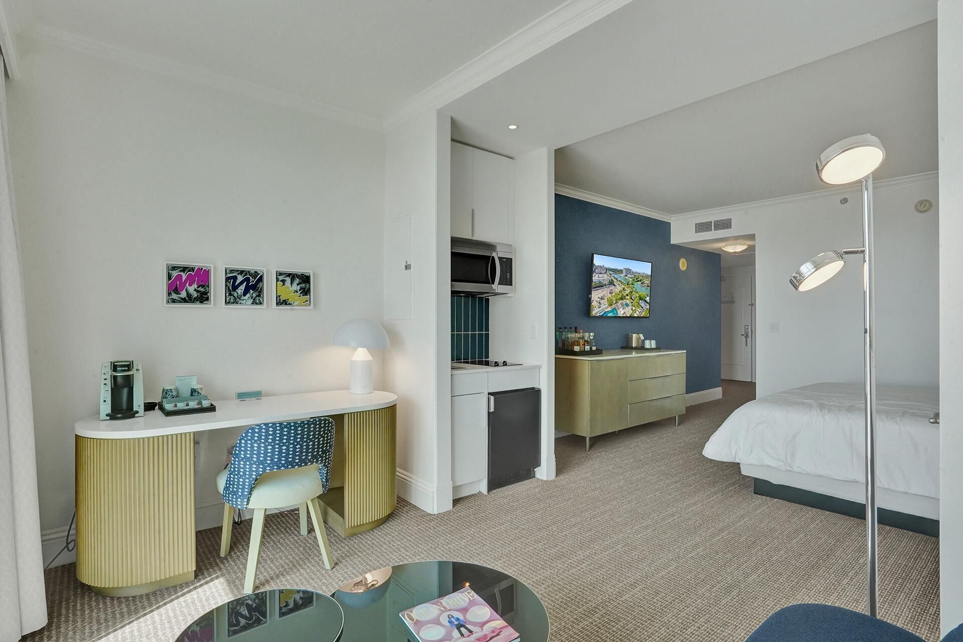 1 habitación, escritorio, tabla de planchar con plancha y wifi gratis 