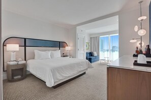 1 bedroom, desk, iron/ironing board, free WiFi - Ocean & Bay Junior Suite in the Fontainebleau (Miami Beach)