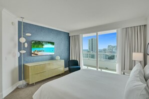 2 bedrooms, desk, iron/ironing board, free WiFi - Double Room Suite Bay View 2BD/3BTH Fontainebleau (Miami Beach)