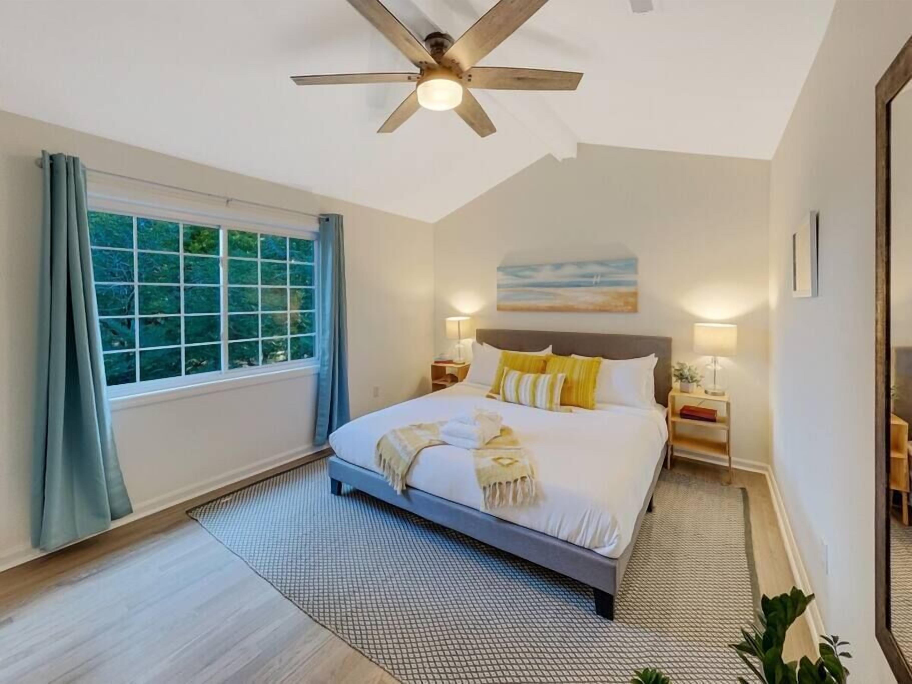 2 soverom, strykejern/-brett, wi-fi og sengetøy