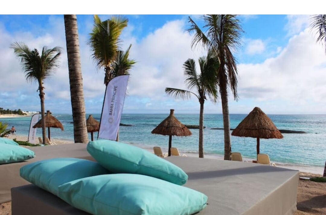 Beach nearby, beach towels