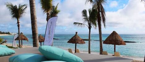 In Strandnähe, Strandtücher