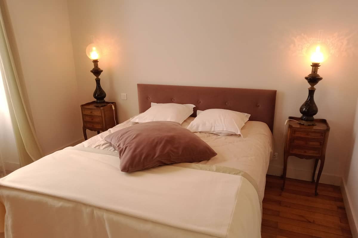 舒适双人房, 私人浴室, 公园景观 (Chambre Clos du Puits)