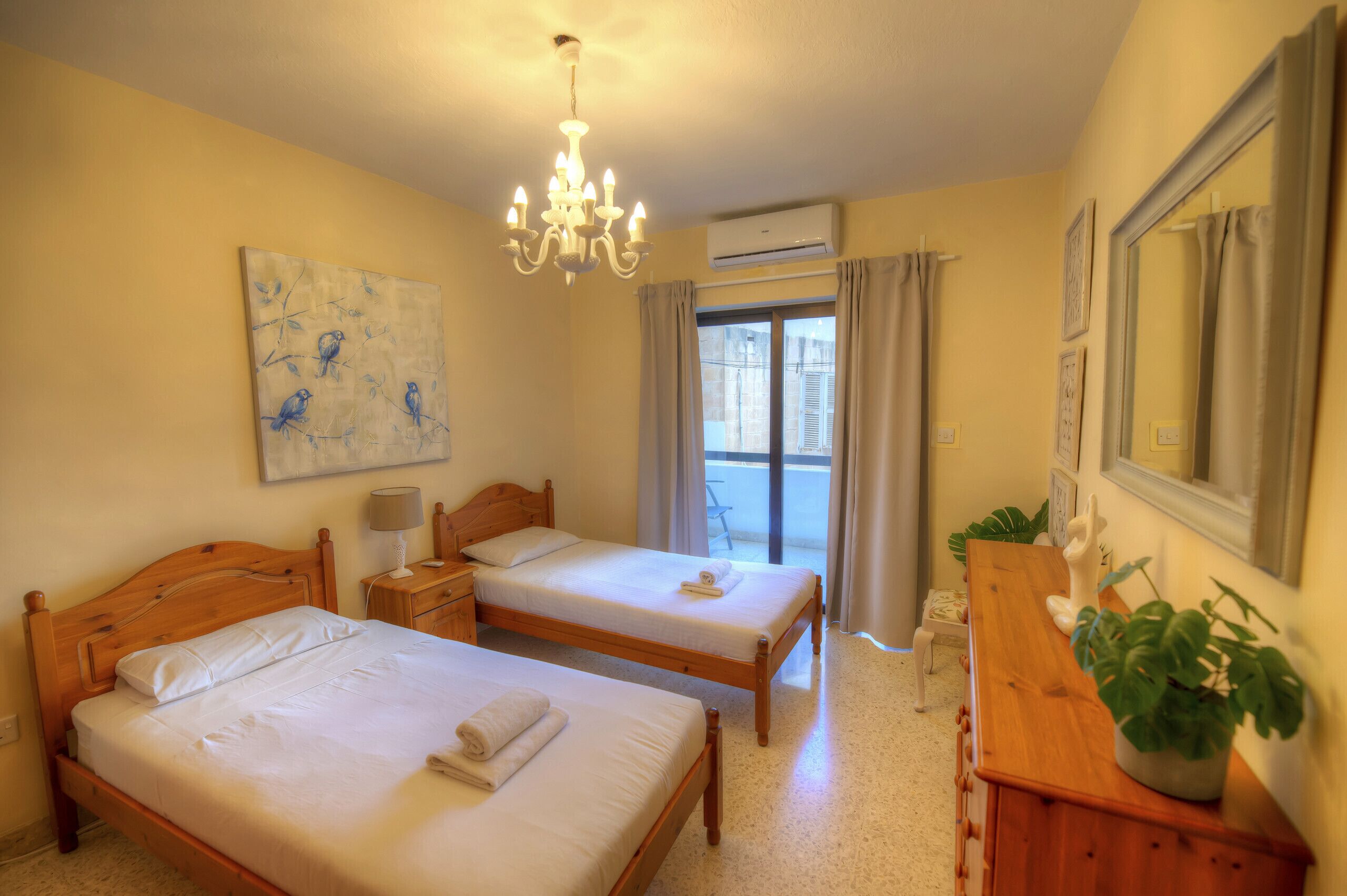 3 camere, ferro/asse da stiro, Wi-Fi gratuito, lenzuola