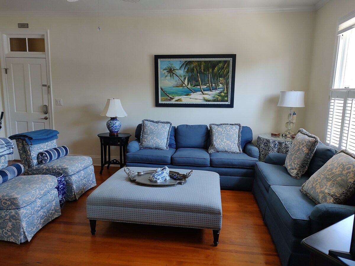 Photo 7 of Historic Downtown Luxury 2/2 Condo