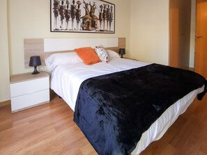 2 bedrooms, WiFi, bed sheets