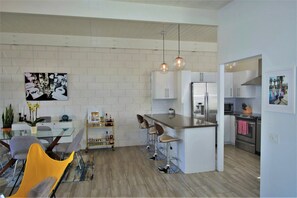 Dining - Your desert oasis awaits you! (Palm Desert)