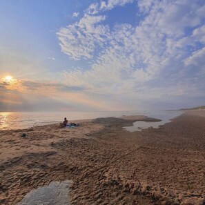 On the beach - Beautiful and luxurious chalet for 4 persons 500 m from the sea. (Petten)