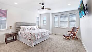 3 chambres, fer et planche à repasser, lit parapluie, Wi-Fi gratuit