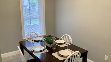 Classic House | Dining room
