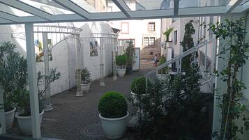 Enceinte de lâhĂ©bergement