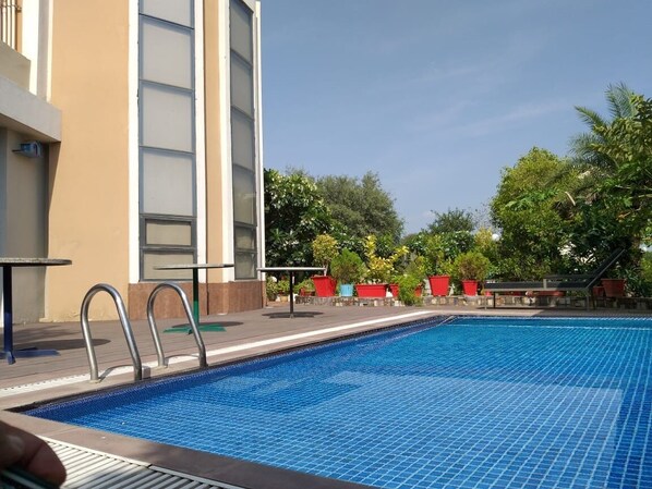 Indoor pool, outdoor pool