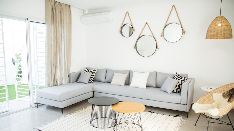 Bright apt w Breakfast 5mn From Carthage Sidibou