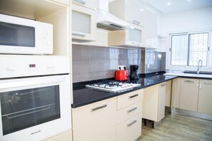 Apartment | 2 bedrooms, WiFi - Apt Moderne Face au Parc et au c ur de la Marsa (La Marsa)