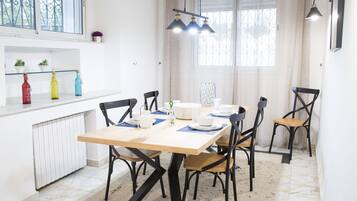 Apartment | 2 bedrooms, WiFi