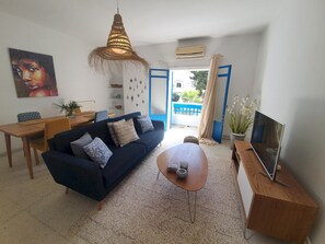 2 bedrooms, Internet - Charmant apt Face au Parc et au Coeur de la Marsa (La Marsa)