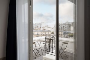 1 bedroom, in-room safe, desk, laptop workspace