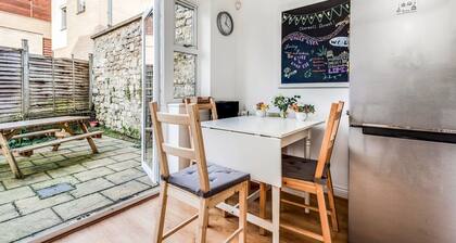 The St Clements Townhouse 3 Bedroom Bijou Central