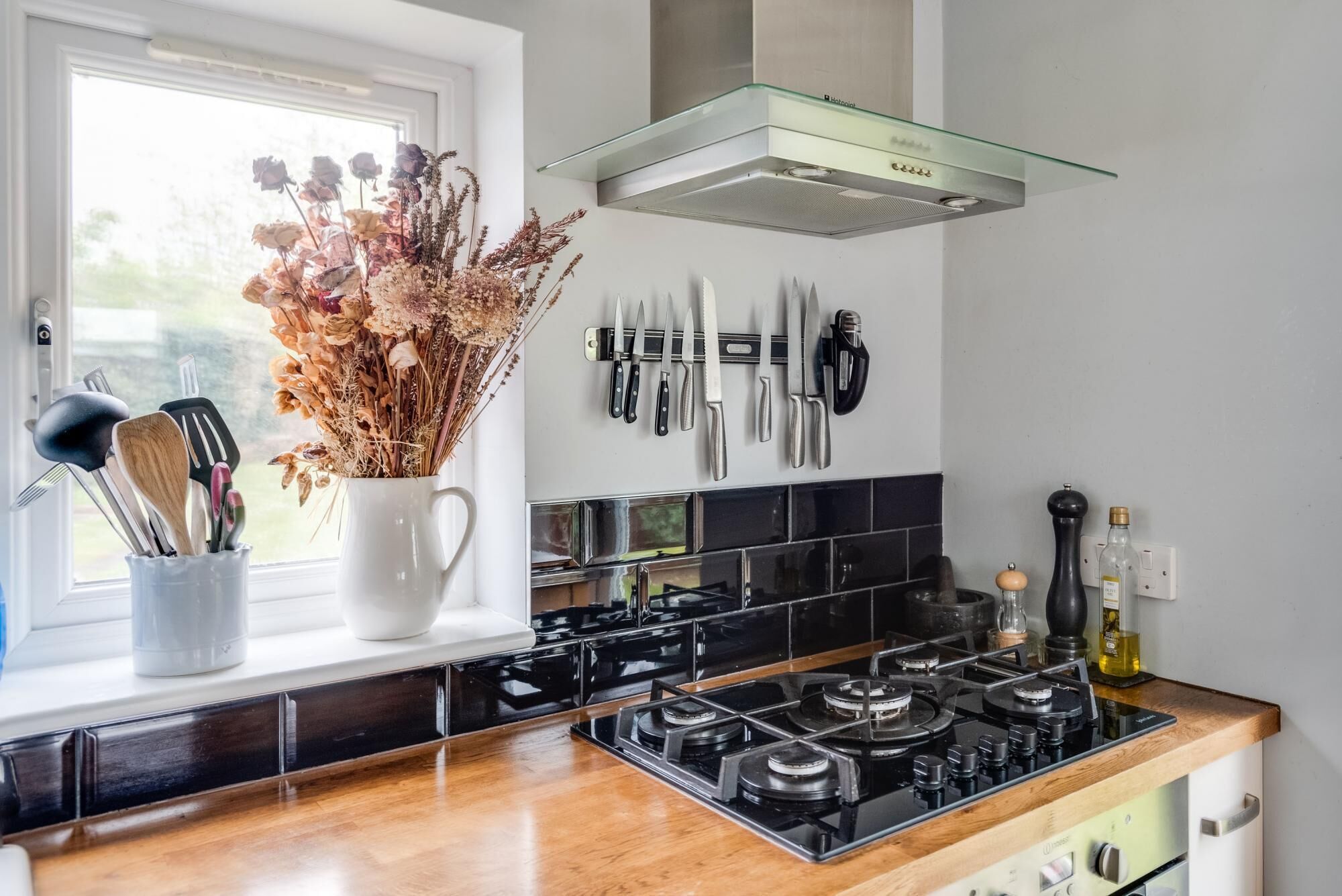 House | Private kitchen | Dining tables