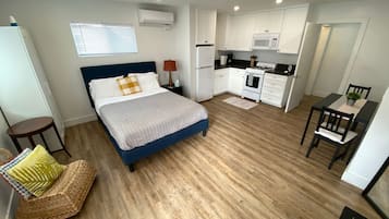 1 chambre, fer et planche Ă repasser, Wi-Fi gratuit, draps fournis