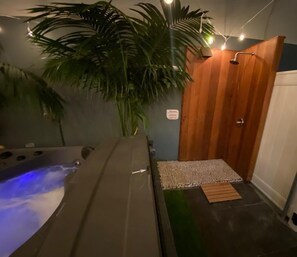 Spa - 30’ From Sand- Studio Full Bath/Kitchen/In-Unit Laundry & Garage (San Diego)