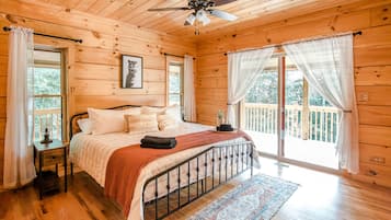 4 habitaciones, escritorio, cuna de viaje y wifi