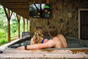 Bain à remous extérieur
