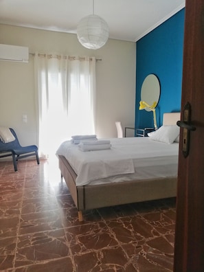 2 Schlafzimmer, Schreibtisch, Bügeleisen/Bügelbrett, kostenloses WLAN