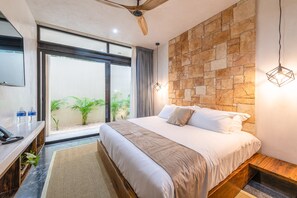 Egyptian cotton sheets, premium bedding, down comforters, pillowtop beds - Irie Tulum  (Tulum)