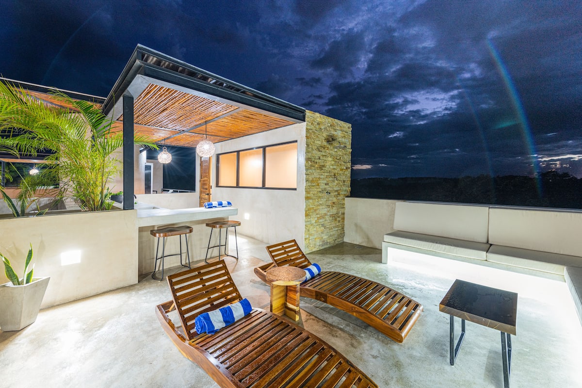 Private pool