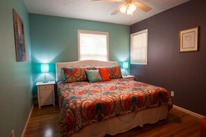 4 soverom, strykejern/-brett, wi-fi (inkludert) og sengetøy