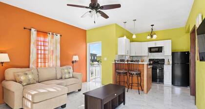 Fortune Estate East (Rental Car Available)