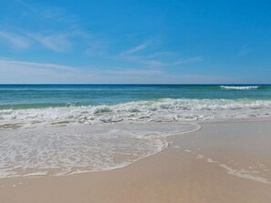 Beach nearby - Peach On The Beach | Beachfront Getaway (Panama City Beach)