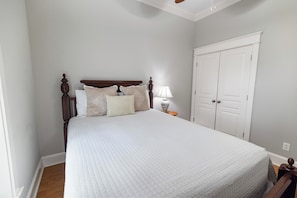 4 bedrooms, free WiFi, bed sheets