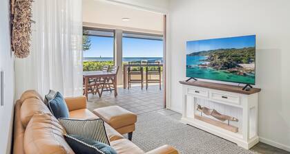 The property is fully equipped for beach life.