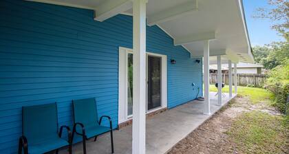 Little Blue Hideaway